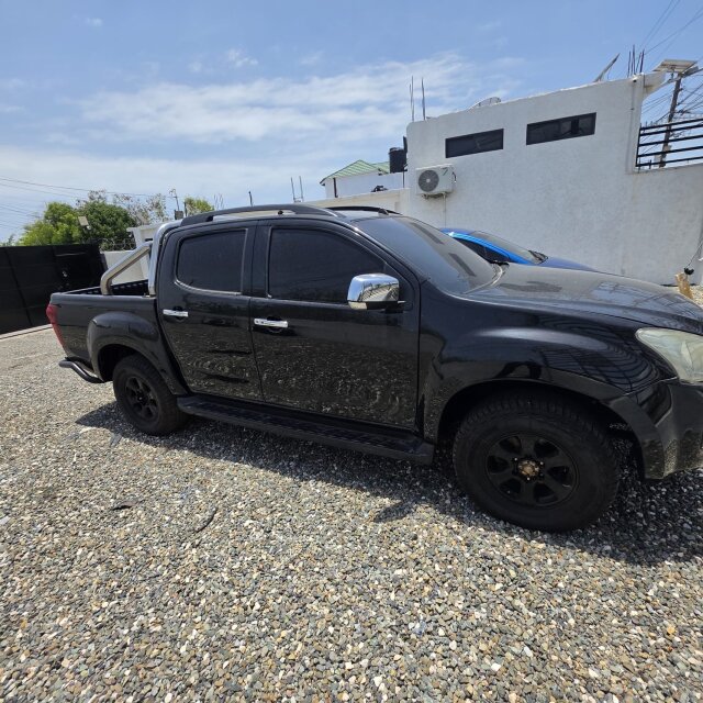 2019 ISUZU D-MAX