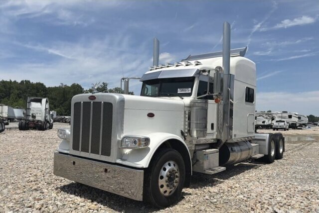 2021 Peterbilt Working In Perfect Condition Trucks Bridgetown