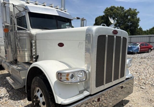2021 Peterbilt Working In Perfect Condition