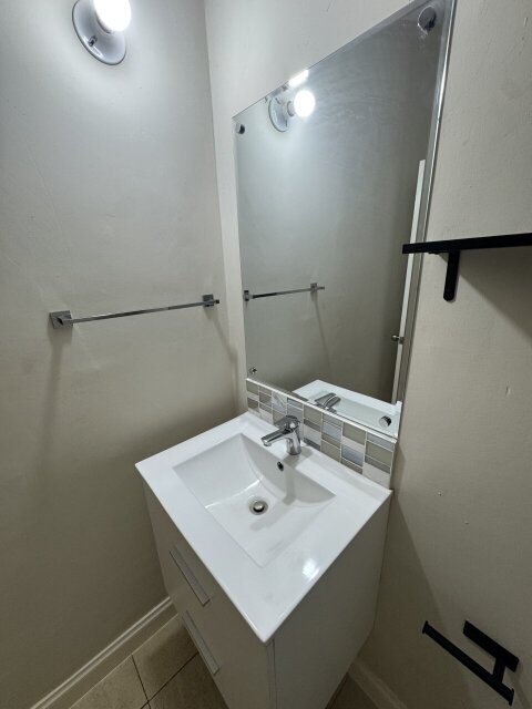 2 Bedroom 1 Bathroom