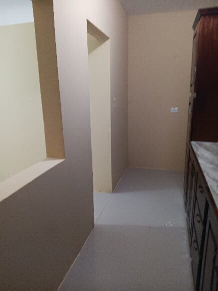 Downstairs 2 Bedroom For $75,000 In Catherine Hall