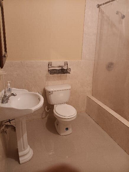 Downstairs 2 Bedroom For $75,000 In Catherine Hall