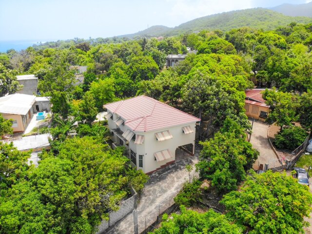 House For Sale| Morant Bay White Horses District