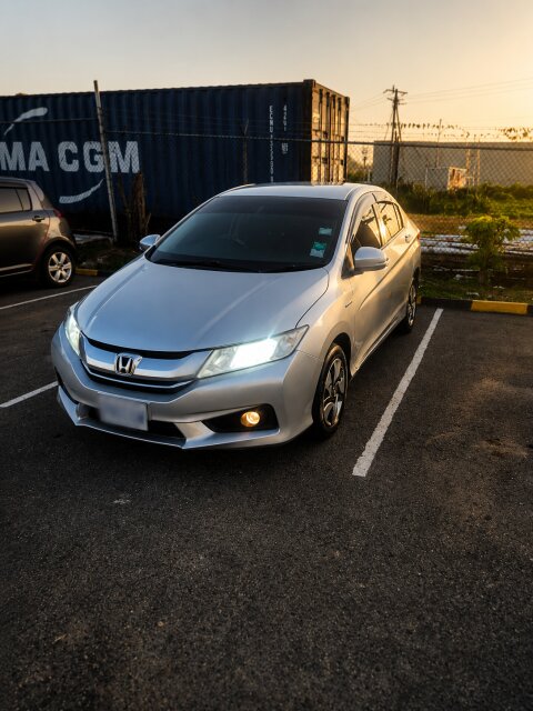 Car Rental- 2016 Honda Grace Cars Kingston