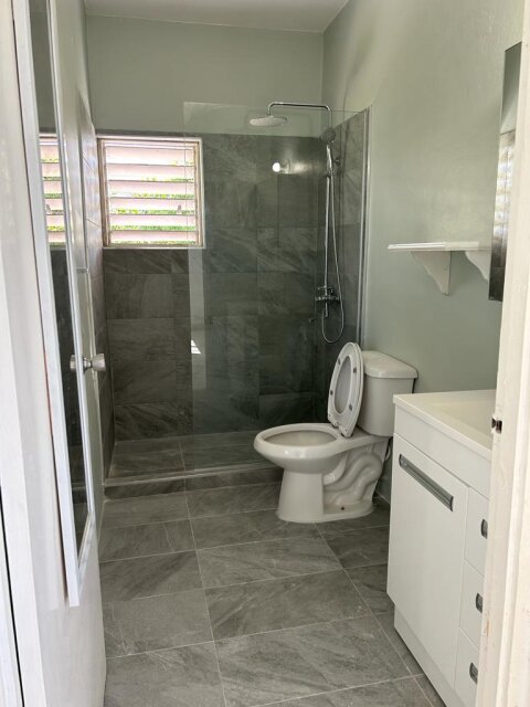 2 Bedroom Apartments - Upper Shortwood Road