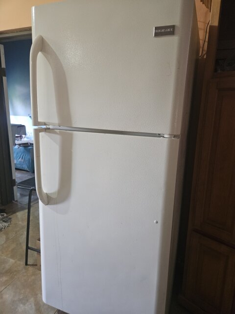 Frigidaire Fridge Refrigerators Red Hills