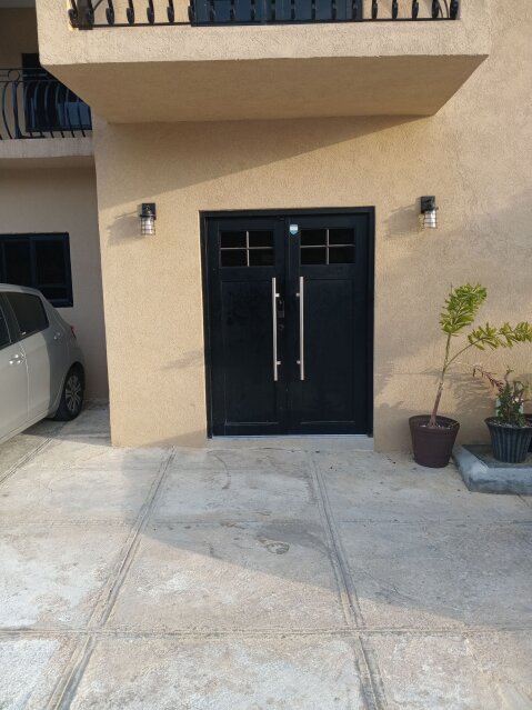 2 Bedrooms 2.5 Baths