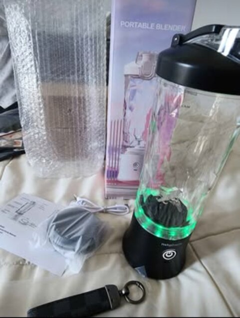 Portable Juicer Cup
