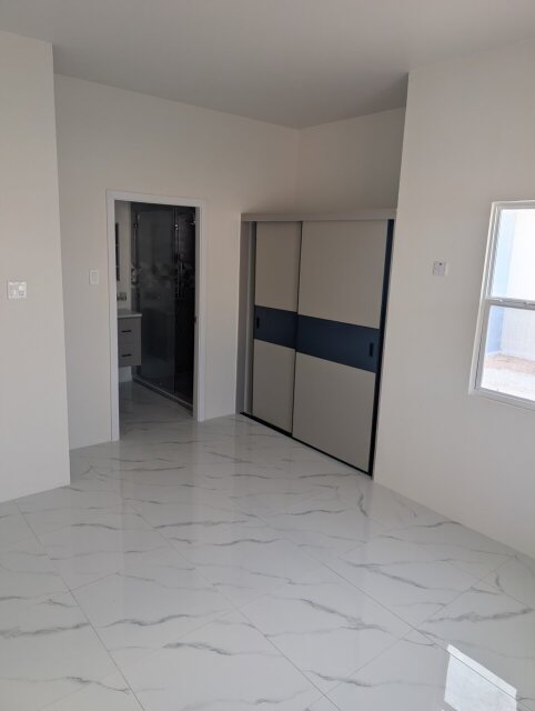 2 Bedrooms 2 Bathrooms