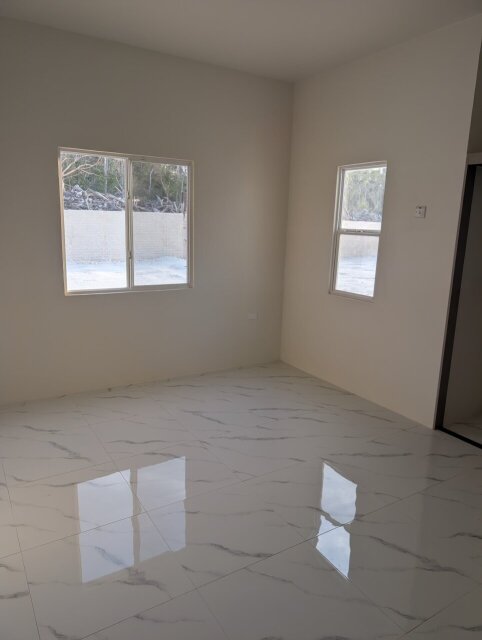 2 Bedrooms 2 Bathrooms