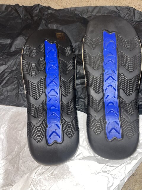New Burberry Slides (Size 10)