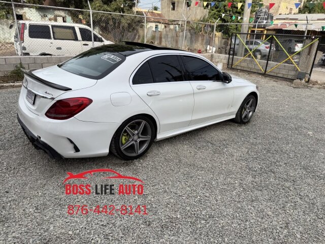 Mercedes C300 Car In Excellent Condition