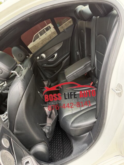 Mercedes C300 Car In Excellent Condition