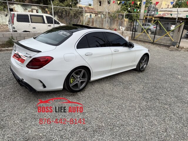 Mercedes C300 Car In Excellent Condition