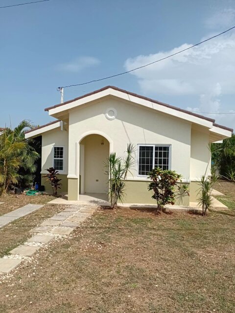 2 Bedroom House For Rent Houses Martha Brae