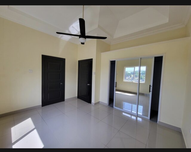 2 Bedroom 2 And Half Bathroom