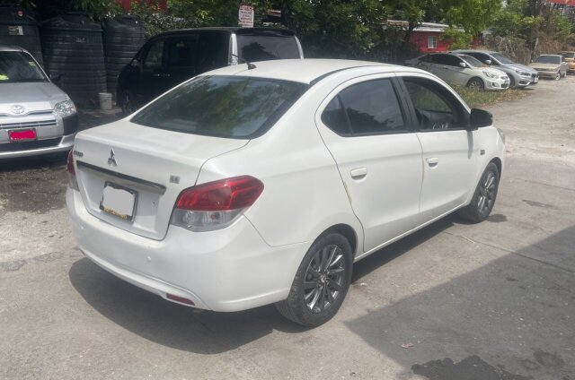 2017 MITSUBISHI ATTRAGE