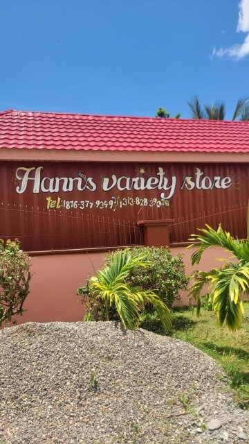 Hann's Variety Store Women's Clothes Mandeville