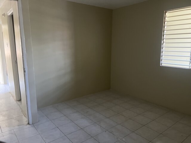 2 Bedroom In Eltham Acres