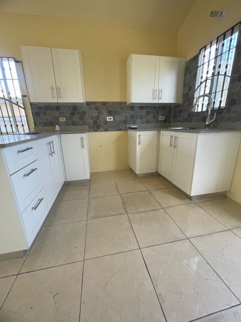 2 BEDROOM HOUSE PHOENIX PARK
