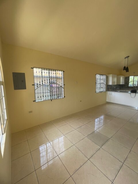2 BEDROOM HOUSE PHOENIX PARK