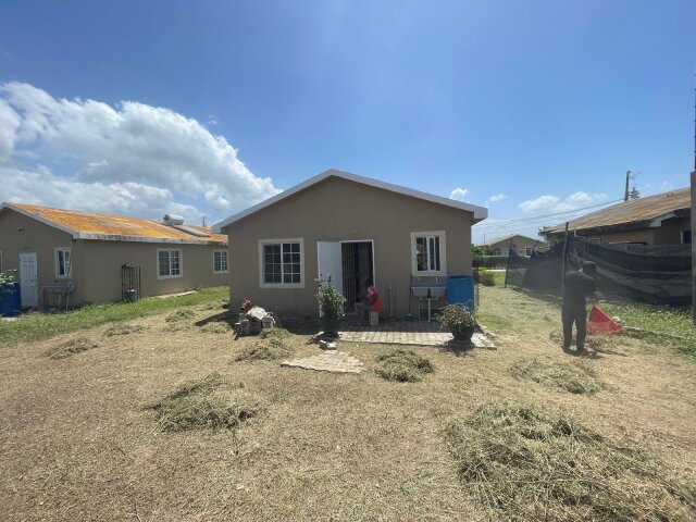 2 BEDROOM HOUSE PHOENIX PARK