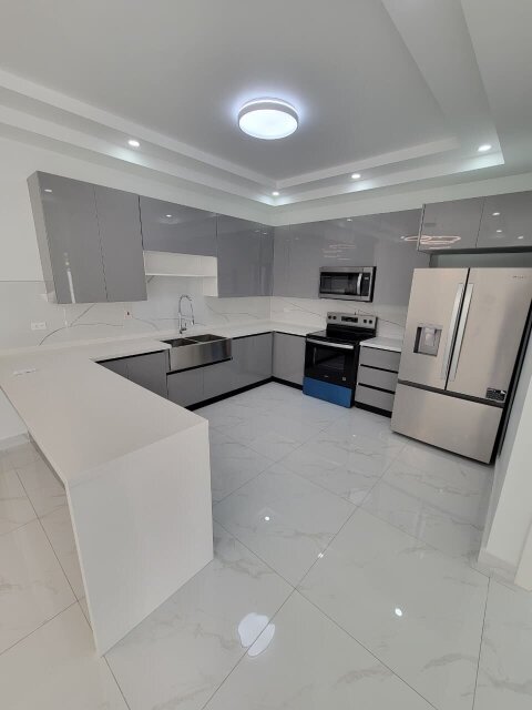 Stylish 2 Bedrooms Apartment on Border Avenue