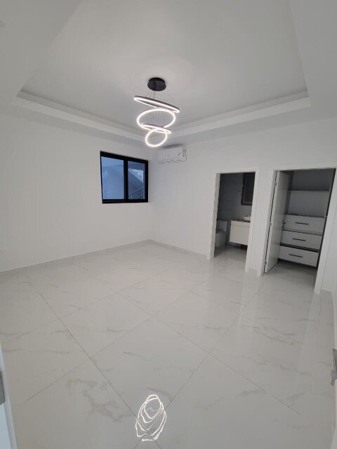 Stylish 2 Bedrooms Apartment on Border Avenue