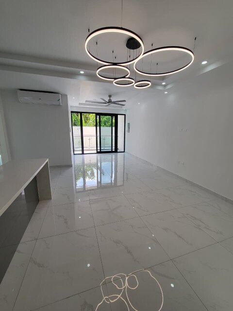 Stylish 2 Bedrooms Apartment on Border Avenue