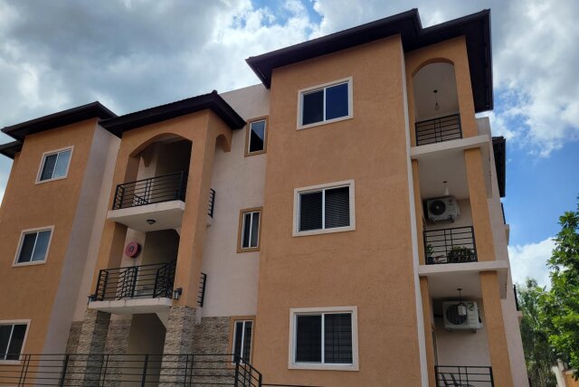 Lovely 2 Bedroom Apartment For Sale
