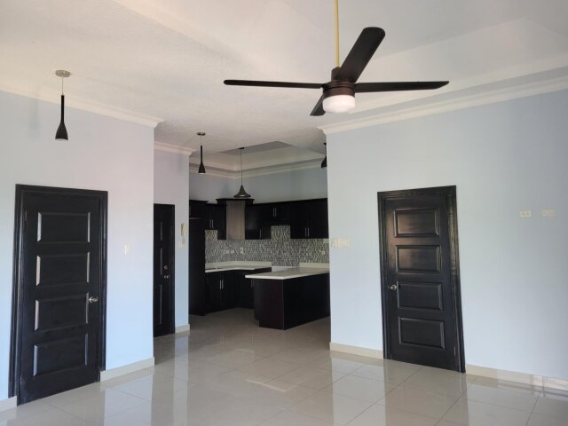 Lovely 2 Bedroom Apartment For Sale