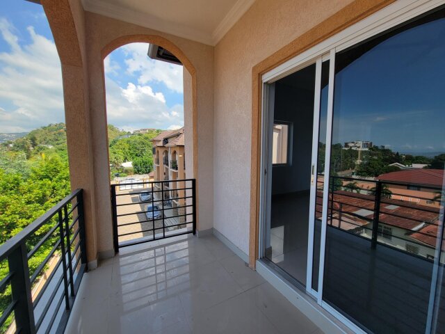 Lovely 2 Bedroom Apartment For Sale
