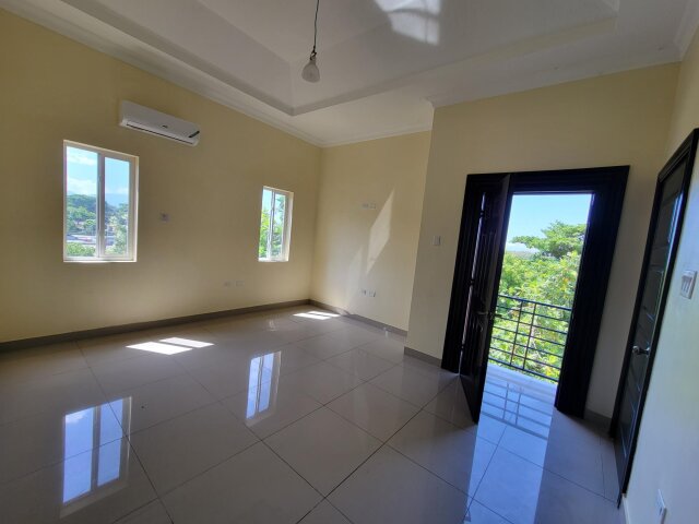 Lovely 2 Bedroom Apartment For Sale