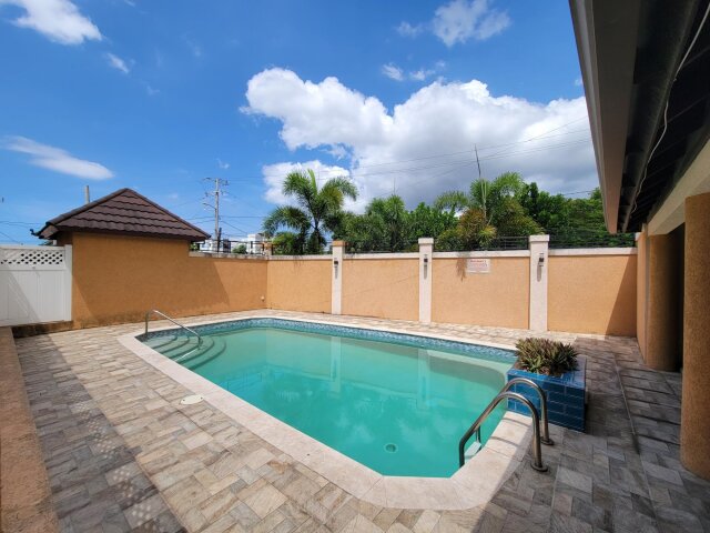 Lovely 2 Bedroom Apartment For Sale