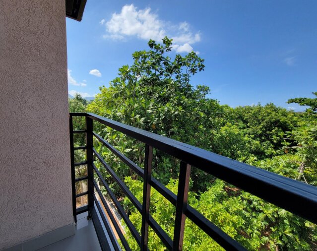 Lovely 2 Bedroom Apartment For Sale