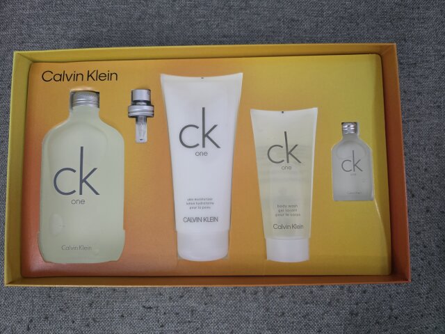 Calvin Klein Perfume Set Perfumes & Fragrances Montego Bay