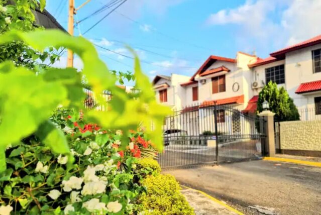 1 Bedroom Shared Facilities New Kgn Gated Communit