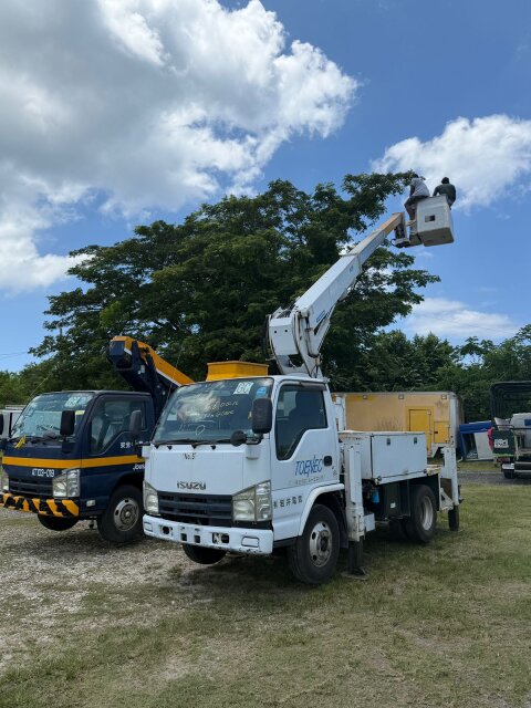 2011 Bucket Trucks Trucks Westmoreland