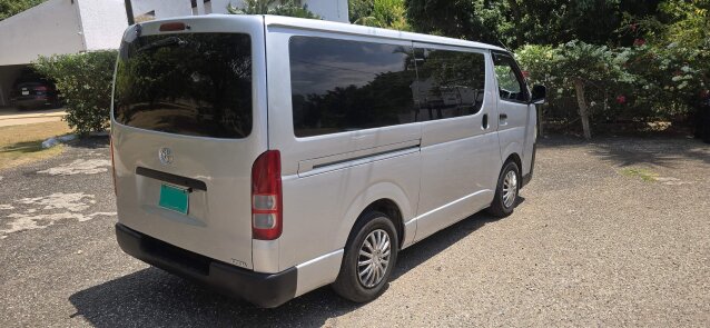 2016 Toyota Hiace