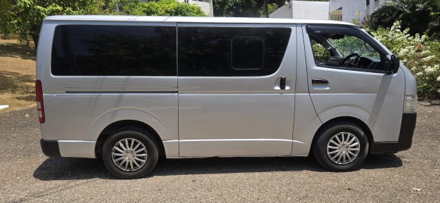 2016 Toyota Hiace
