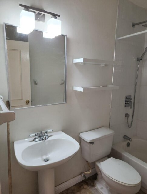 The Seville, Newly Renovated 1 Bedroom