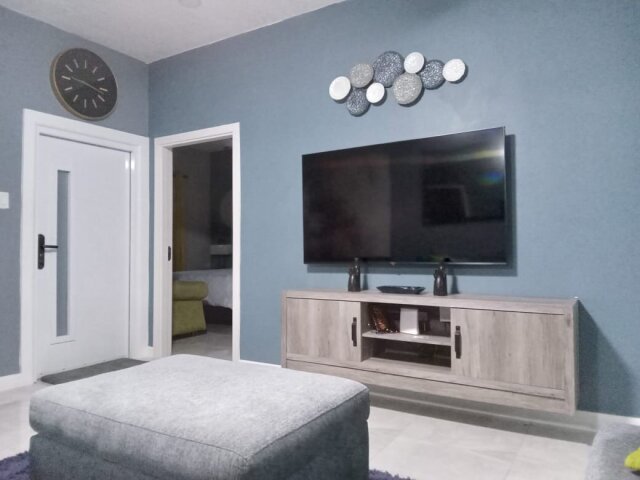 Spacious 2 Bedrooms In Gated Port Ridge Estate