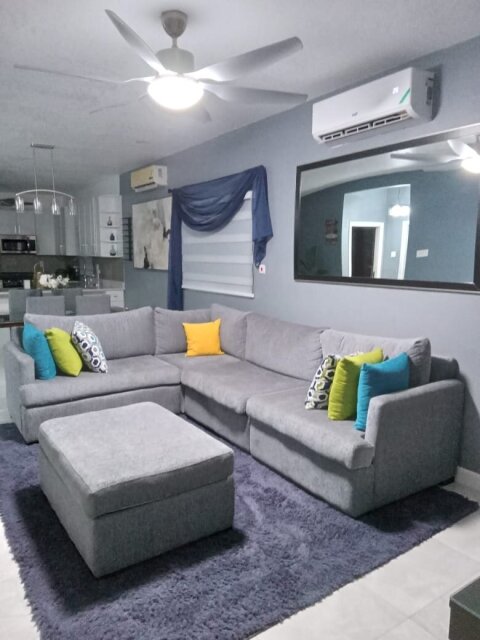 Spacious 2 Bedrooms In Gated Port Ridge Estate