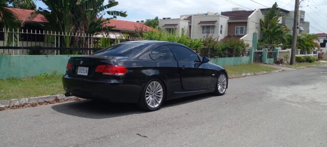 2009 BMW 320I COUPE