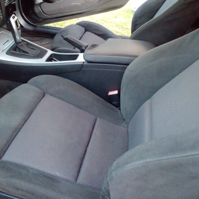 2009 BMW 320I COUPE