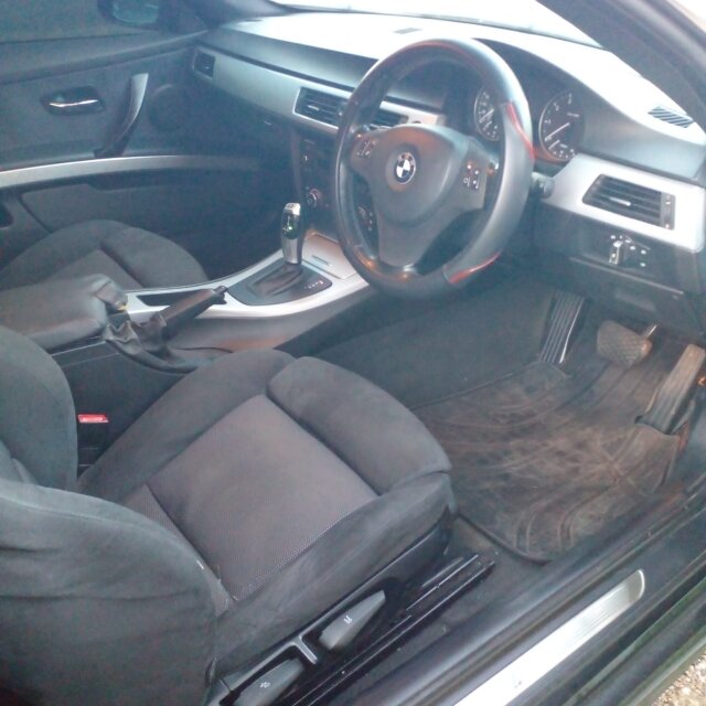 2009 BMW 320I COUPE