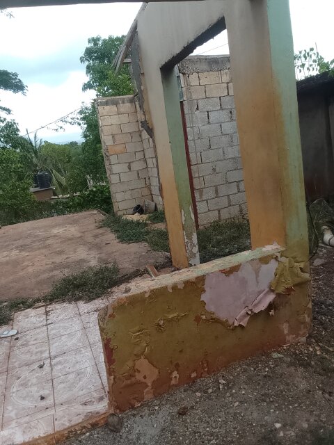 Road Side House For Sale Shop And Bar On It