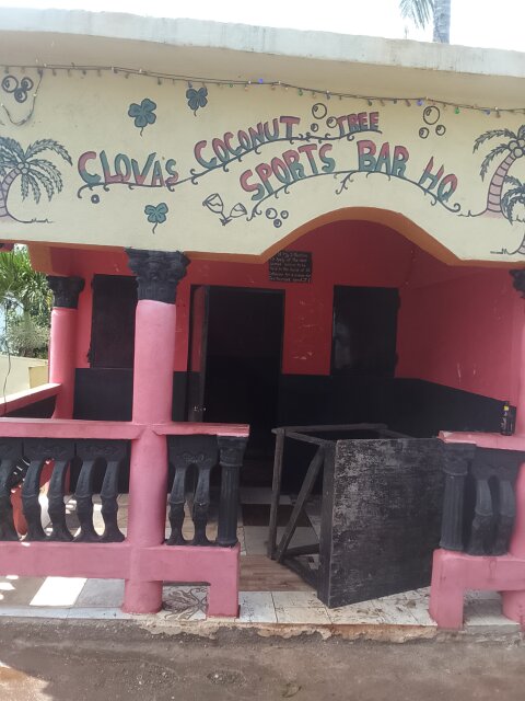 Road Side House For Sale Shop And Bar On It