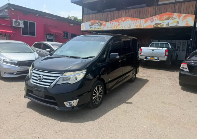 2014 Nissan Serena Vans & SUVs Constant Spring Road
