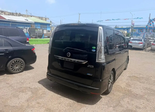 2014 Nissan Serena